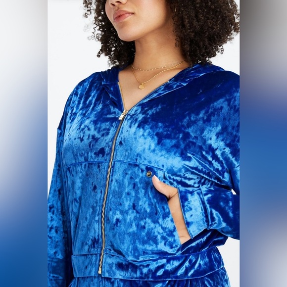 Fabletics Tops - Fabletics Sapphire Velvet Hoodie